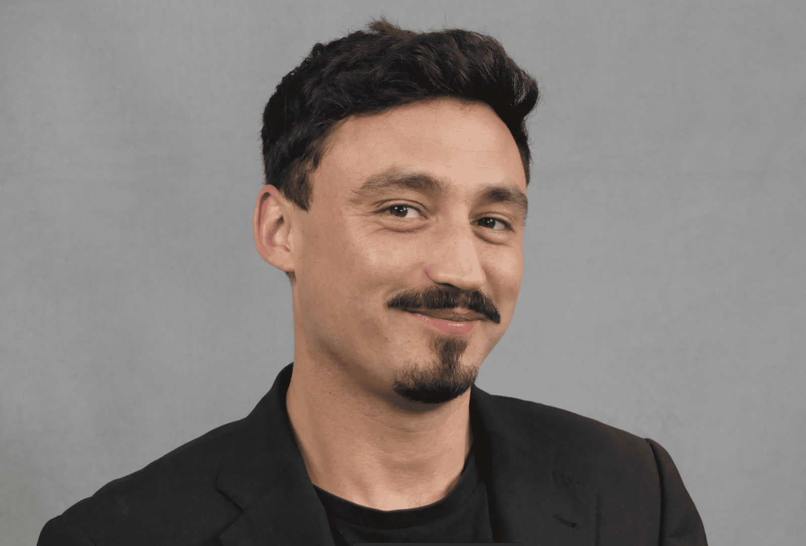 Portrait of Stefan Watzke esponsible for Business Development and Sustainability at ParaStruct.